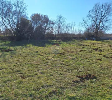 Istra,Vareški,građevinsko zemljište od 650 m2 - cover