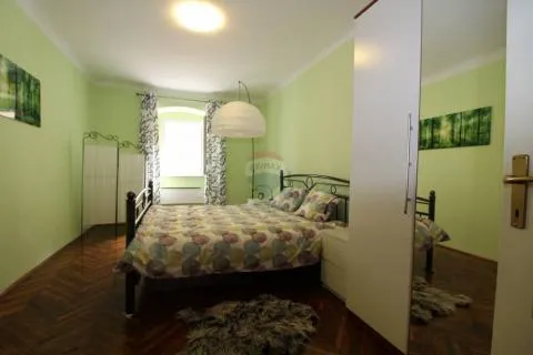 Rijeka, centar - stan 2S+DB, 73 m2 - cover