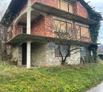 Krapina, Straža Krapinska – Kuća za renovaciju - cover