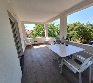 Opatija, Matulji - samostojeća kuća s dva stana - cover