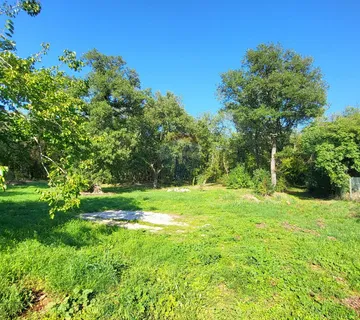 Istra, Umag okolica- građevinsko zemljište i šuma - cover