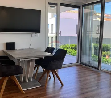 Istra, Novigrad-novogradnja, dvosobni stan s pogledom na more - cover