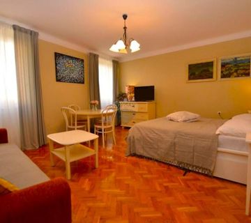 Rovinj,savršen stan 53m2 u centru,1.kat - cover