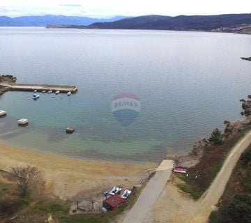 OTOK KRK, VRBNIK-RISIKA - GRAĐEVINSKO ZEMLJIŠTE 5738 m2  - cover