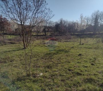 ROVINJ, ISTRA, GRAĐEVINSKI TEREN 1200m2 NA ODLIČNOJ LOKACIJI ZA 6 STAMBENIH JEDINICA - cover