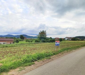 Karlovac; Belaj - građevinsko zemljište 3158 m2 uz Koranu - cover
