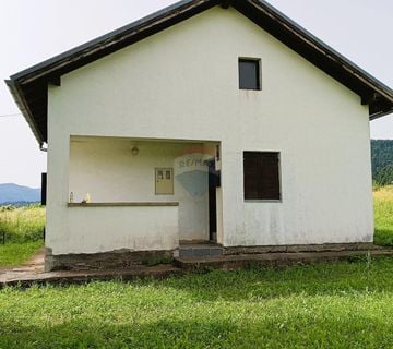 Saborsko , Lička Jesenica - Kuća sa okućnicom - cover