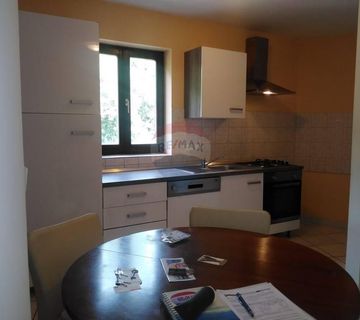 Opatija - Pobri - stan od 71 m2 s dvije garaže - cover