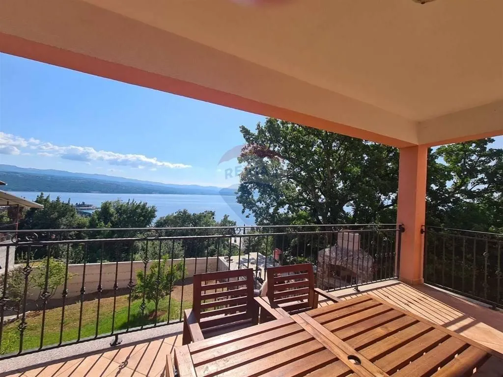 OPATIJA- novogradnja, 3S+DB, terasa, okućnica, pogled na more, parking - cover