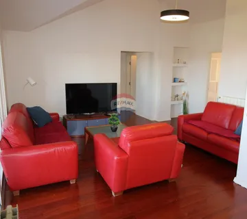 Istra, Poreč, Mali Maj-trosobni stan s pogledom na more - cover