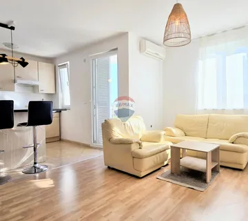 Rovinj, Rovinjsko Selo - jednosoban stan pogled na more - cover