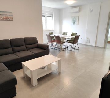 Rovinj,savršeni stan u odličnoj novogradnji,56m2+garaža,namješteno-1.kat - cover