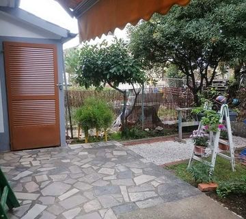 Poreč, stan od 68 m2 sa vrtom na lijepoj lokaciji - cover