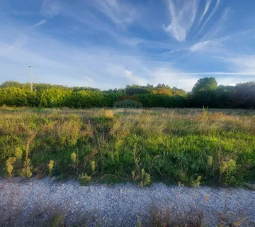 Građevinsko zemljište u industrijskoj zoni u blizini Pazina - cover