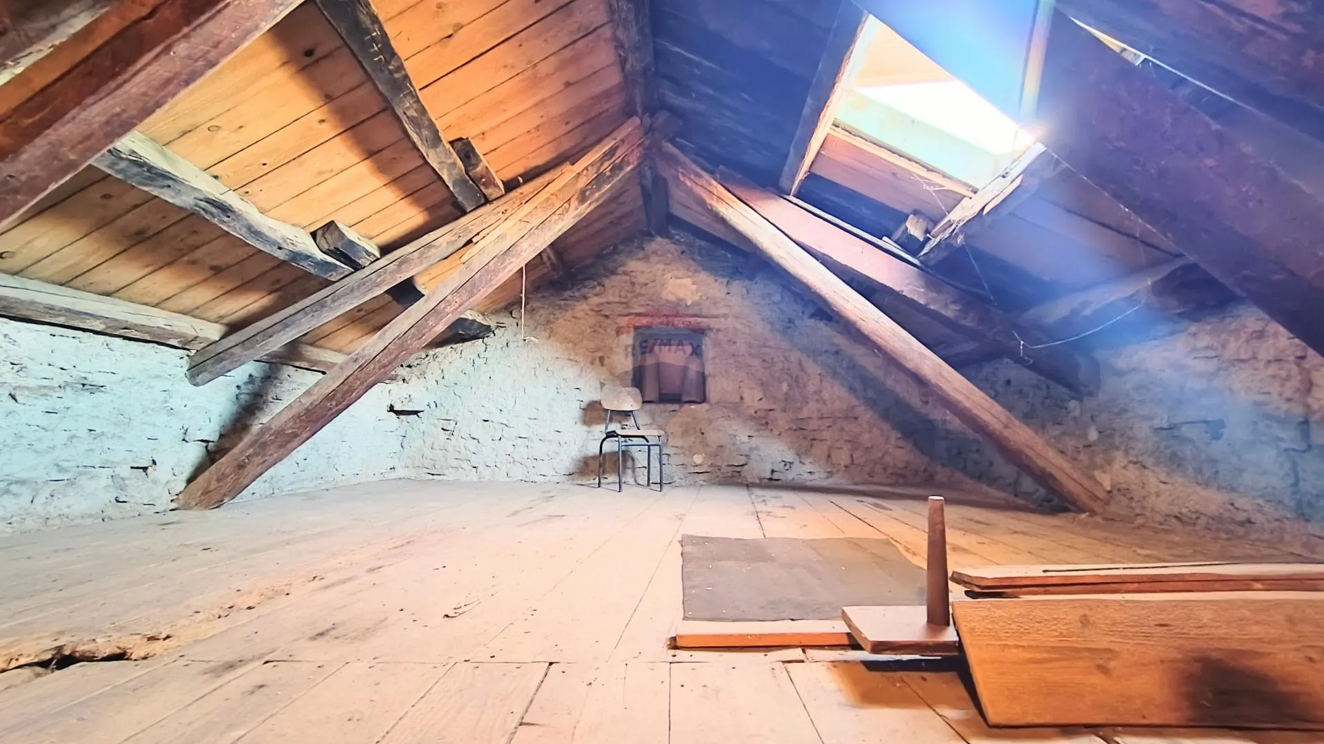 Kanfanar- kuća u nizu na odličnoj lokaciji - cover