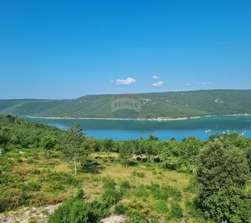 Istra, Trgetari zemljište s predivnim pogledom - cover