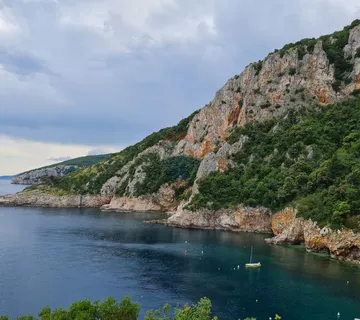 Brseč - poljoprivredno zemljište blizu mora - cover