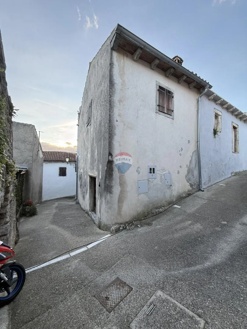 ISTRA, PIĆAN - Stara kuća 70 m2  - cover