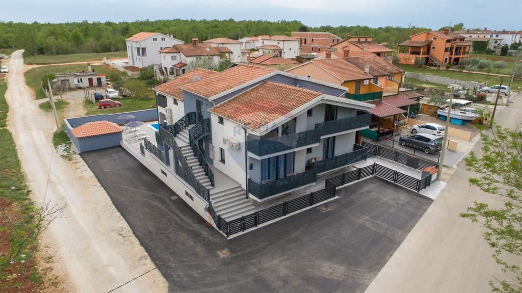 Istra, Poreč okolica moderna apartmanska kuća sa 5 stambenih jedinica - cover