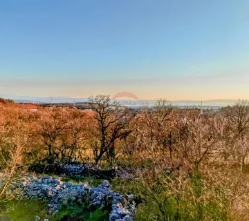 Krasica, poljoprivredno zemljište cca. 2500m2 - cover