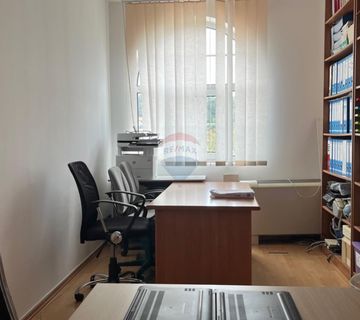 Poreč centar, poslovni prostor 92 m2 - cover
