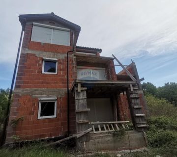 OTOK KRK,DOBRINJ-kuća sa tri apartmana i građevinskim terenom  - cover