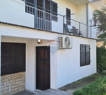 Poreč: Top lokacija, kuća s okućnicom i 3 stana u samom gradu - cover