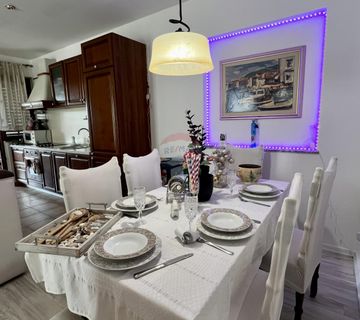 Otok Krk, Malinska, Predivan stan od 70m2 s okućnicom 100m2 - cover