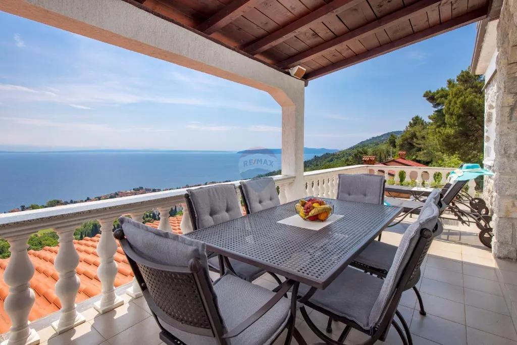 OPATIJA,LOVRAN- stan s panoramskim pogledom na more - cover