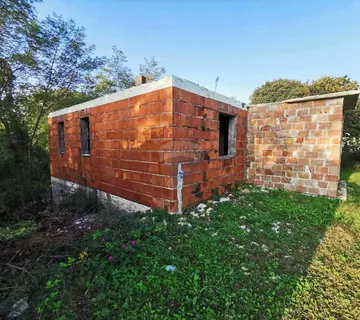 Istra-Krnica, građevinsko zemljište i objekt - cover