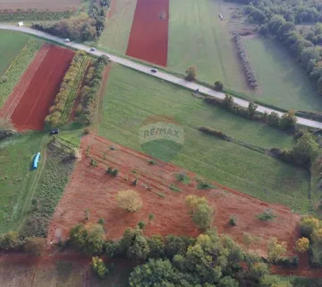 Istra,poljoprivredna parcela u okolici Juricana - cover