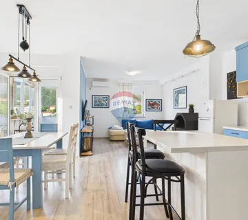 Novi Vinodolski - dvosoban stan nedaleko od marine - cover