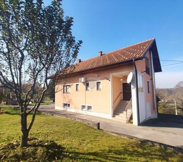 Lešće, kuća 319 m2, blizina toplica, pogled na Dobru - cover
