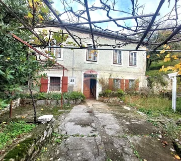 Crikvenica, Bribir- kamena kuća s prostranom okućnicom - cover