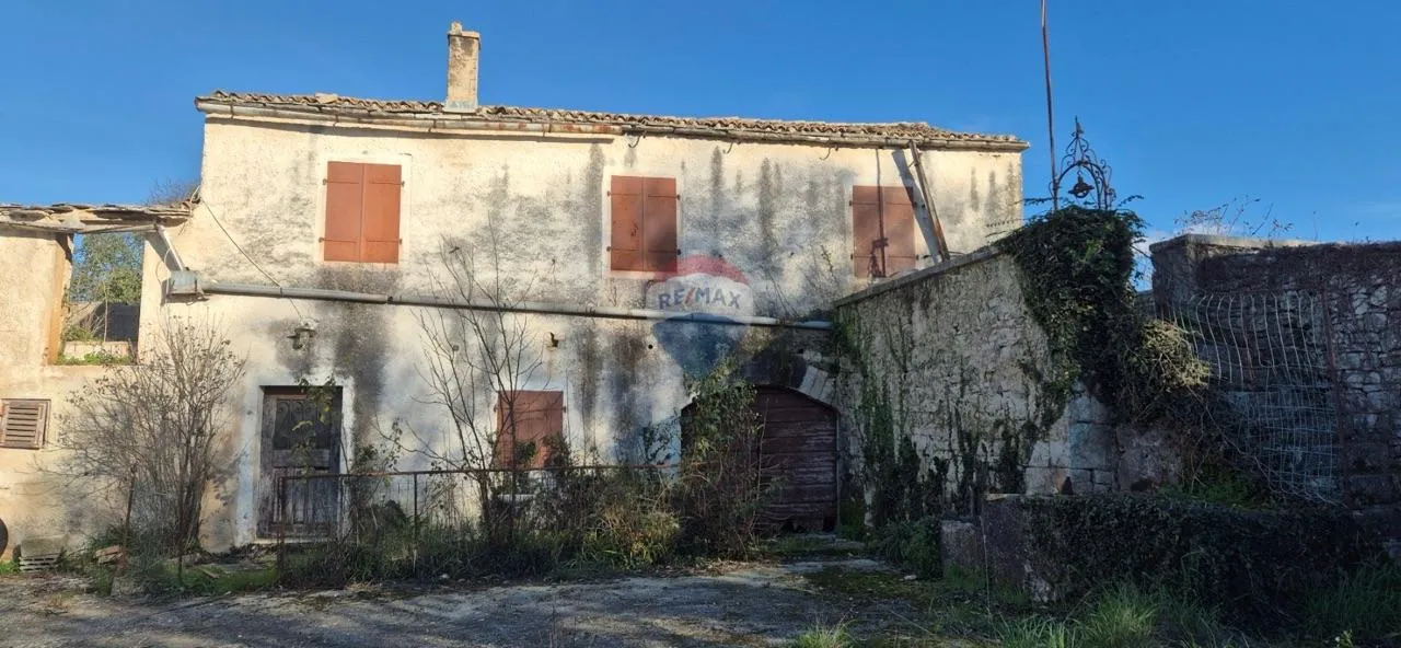 Poreč, okolica - starina sa velikim potencijalom i pogledom na more - cover