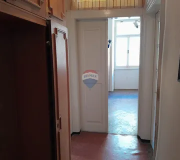 Istra,Pula,stan u centru grada - cover