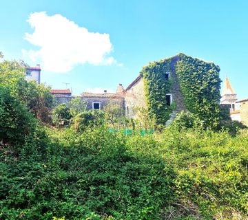 Istra,Momjan-Kompleks ruševina za adaptaciju - cover