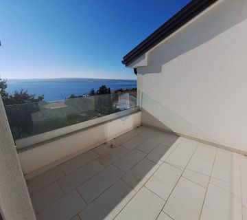 Crikvenica- stan na 2.katu sa parkingom i pogledom na more - cover