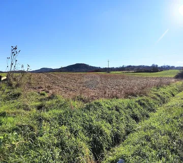 Karlovac; Belaj - građevinsko zemljište 3024 m2 uz Koranu - cover