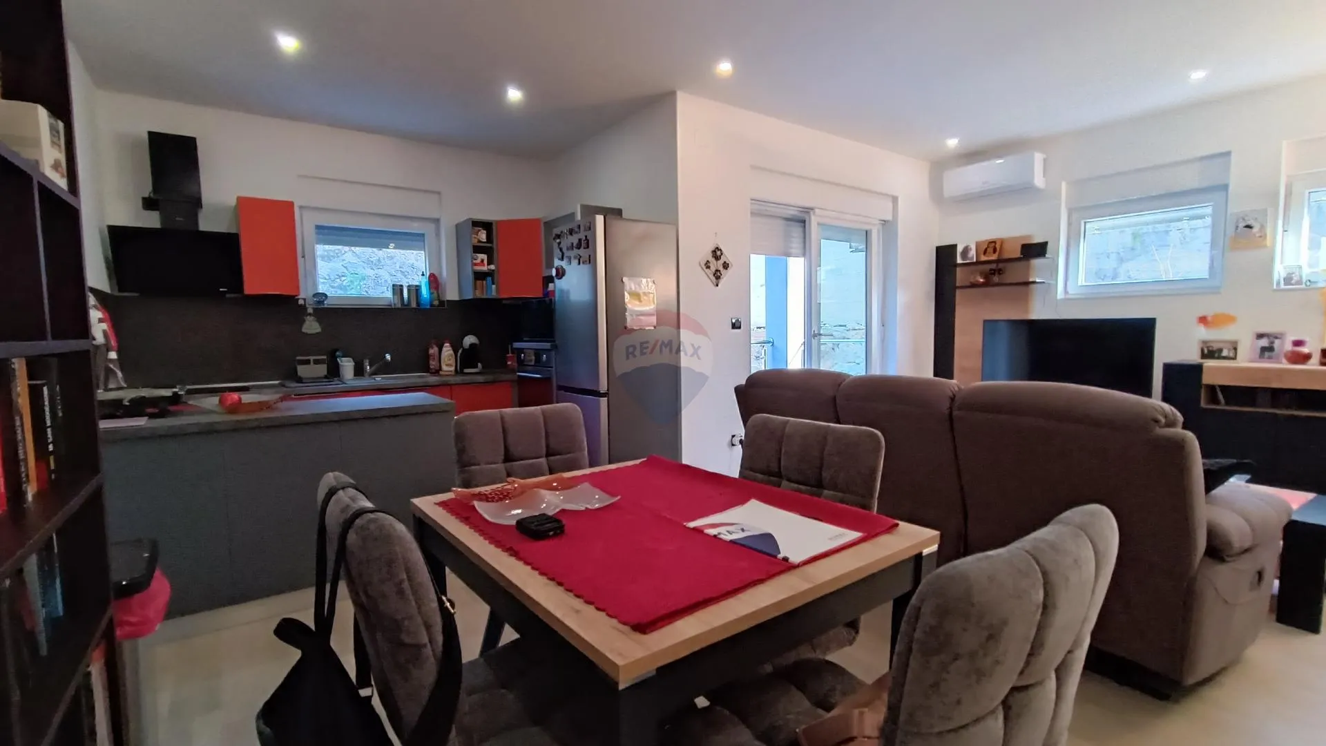 Crikvenica - novogradnja 3S+DB stan - cover