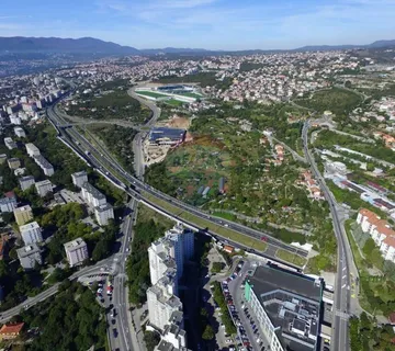 Teren- planirana gradnja građevine za sport i rekreaciju, bazena i smještajnim jedinicama - cover