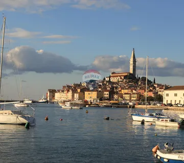 Istra, Rovinjsko selo - pravilna građevinska parcela 670 m2 - cover