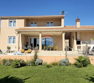 Istra,Pula,nova kuća sa bazenom  - cover