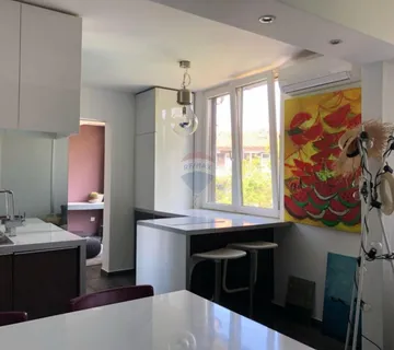 Poreč, dizajnerski stan od 50 m2 - cover