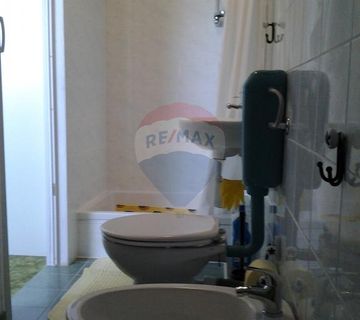 Rijeka,Pulac samostojeća kuća 482m2 + kuća 67.34m2 na 661m2 okućnice, bazen,pogled,mirna lokacija na samo 4km od centra grada!!! - cover