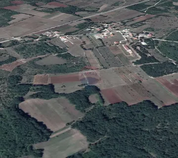 Svetvinčenat, Kranjčići, 4081m2 sa dozvolom za gradnju solarne elektrostanice - cover