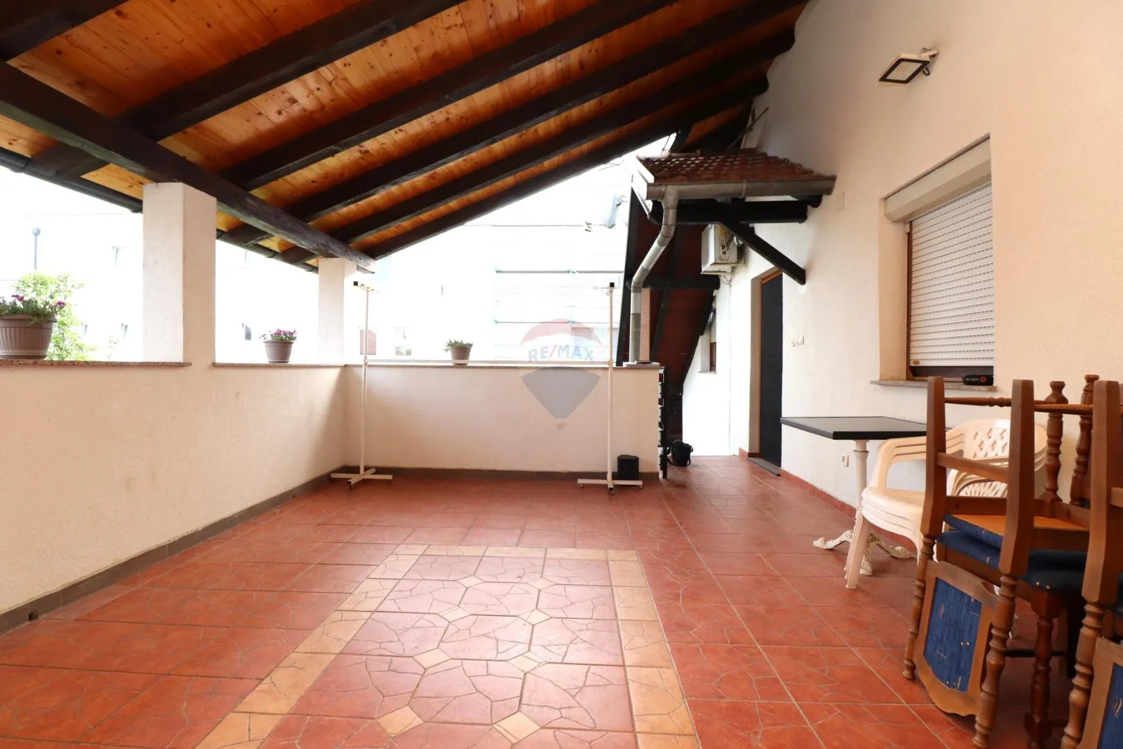 Sveta Klara - stan na prvom katu s velikom terasom, vrt, 94m2 - cover