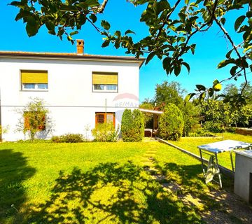 Istra,Umag-Apartmanska kuća i građevinsko zemljište - cover
