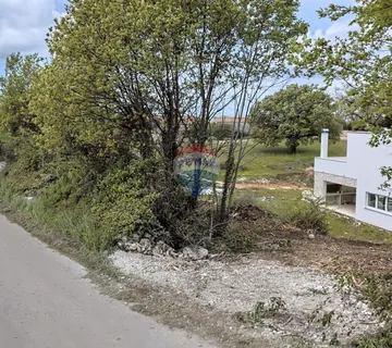 ISTRA, JURŠIĆI - Građevinsko zemljište 980 m2 - cover