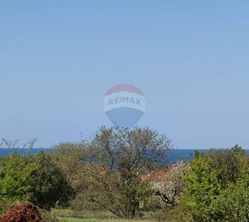 Istra, Poreč, građevinsko zemljište 800m od mora sa pogledom - cover